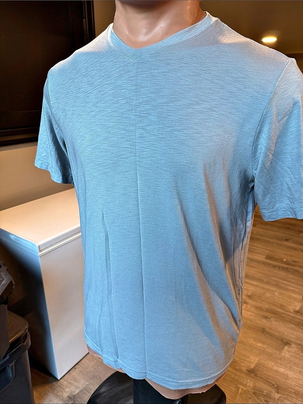 TravisMathew Cloud V-Neck T-Shirt Blue XL